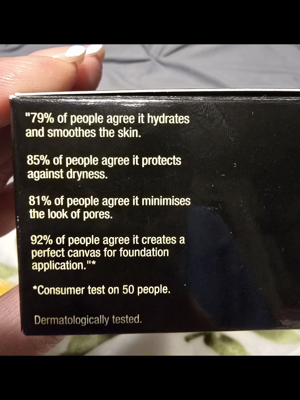 Illamasqua Hydra Veil Hydrating Gel - Black - Picture 3 of 6